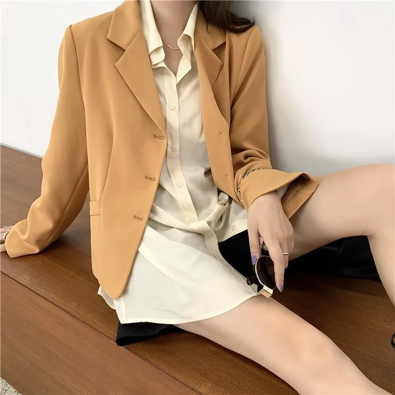 Женский костюм в стиле корейской версии маленький пиджак Гонконга для ранней