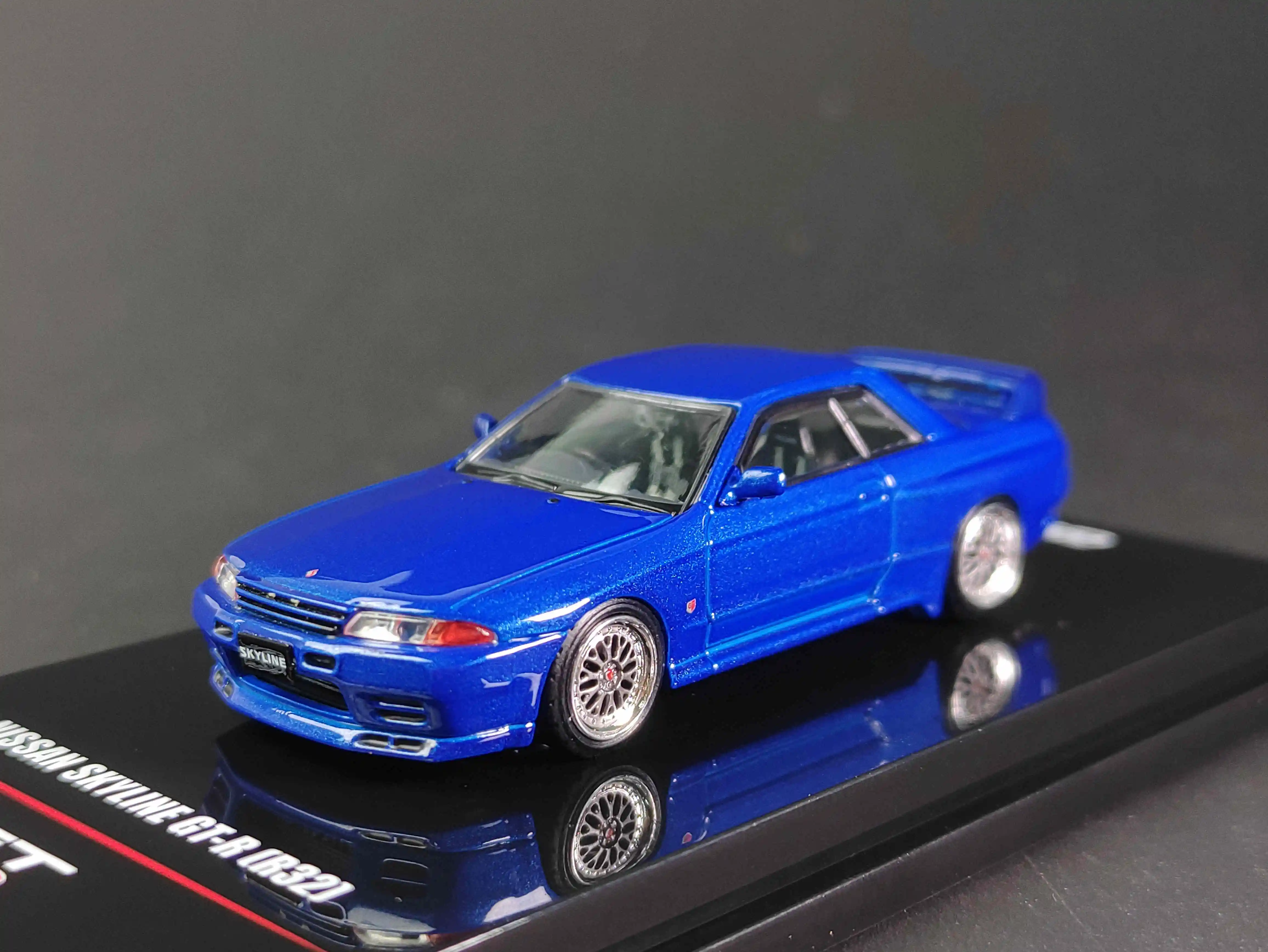 

INNO64 1/64 NISSAN R32 Blue DieCast Model Collection Limited Edition