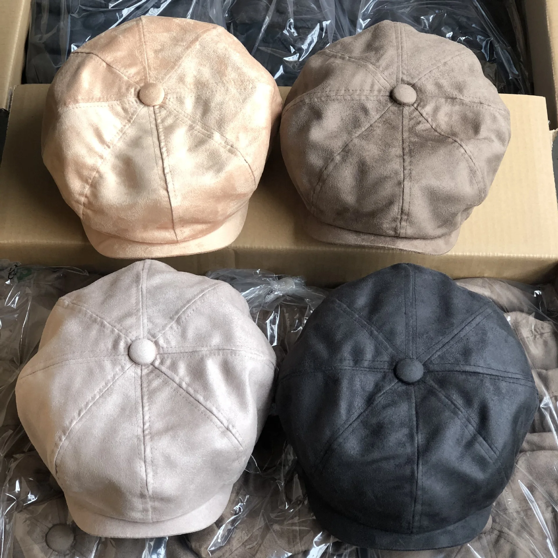 

Classic Mens Hat Newsboy Cap Vintage Suede Fabric Short Brim Autumn Winter Fashion Stylish Woman Hat