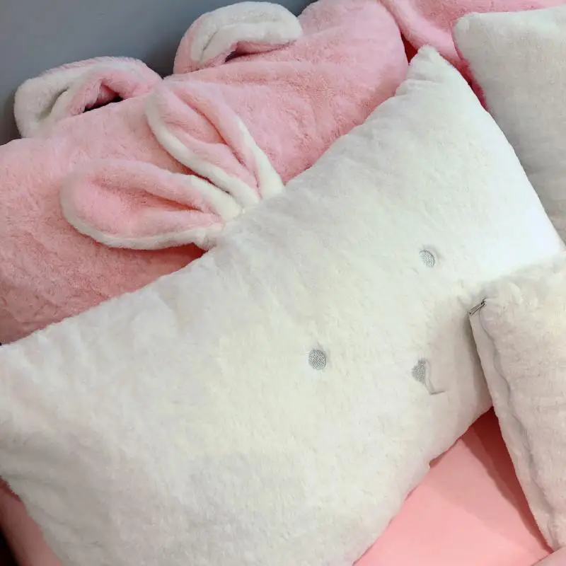 Комплект бархатного постельного белья с кристаллами натуральными кроличьими