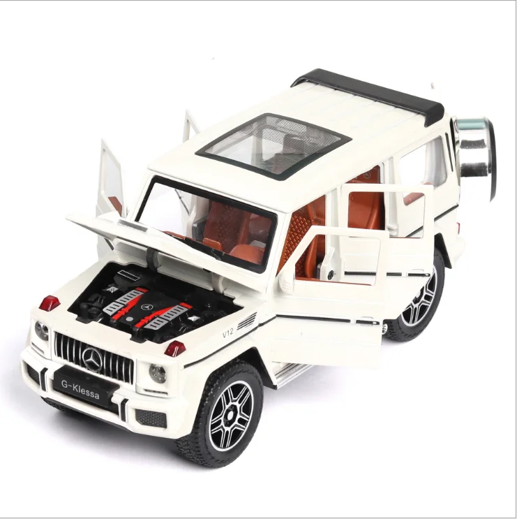 

Simulation 1:24 G63 children's alloy toy SUV model ornaments children's birthday Christmas New Year gift Bright white car
