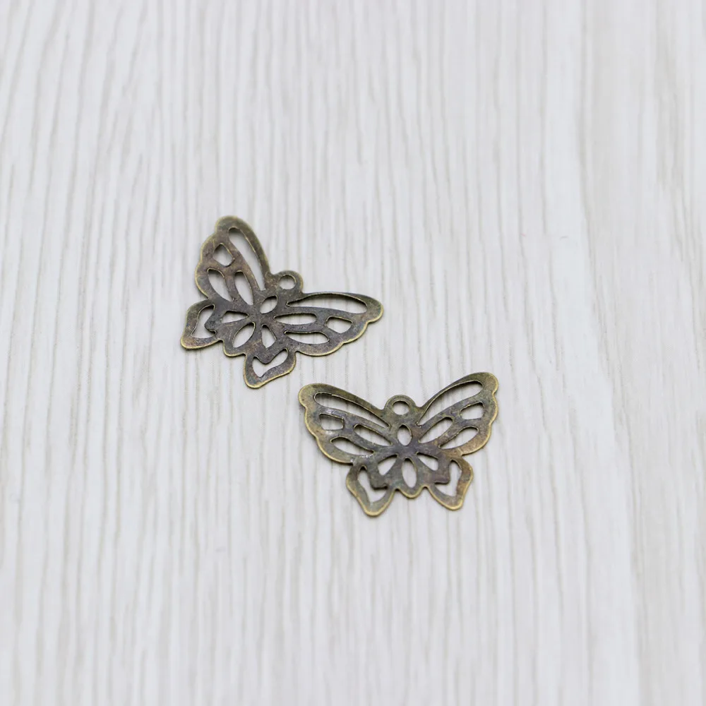 

100pcs Little Metal Crafts Embellishment DIY Craft Ornament Decoration for Wedding Festival Party (White)