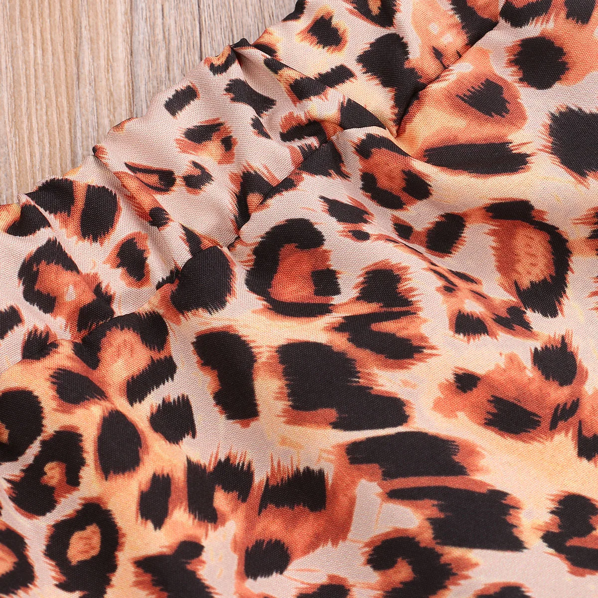 Комбинезон на пуговицах для новорожденных девочек + шорты с леопардовым принтом