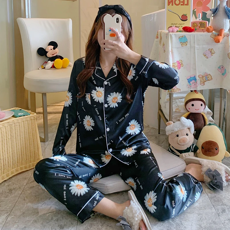 

Осенняя Женская милая роскошная шелковая пижама с отворотом и длинным рукавом для отдыха, костюм из двух предметов, новинка 2020, комплект из 2...