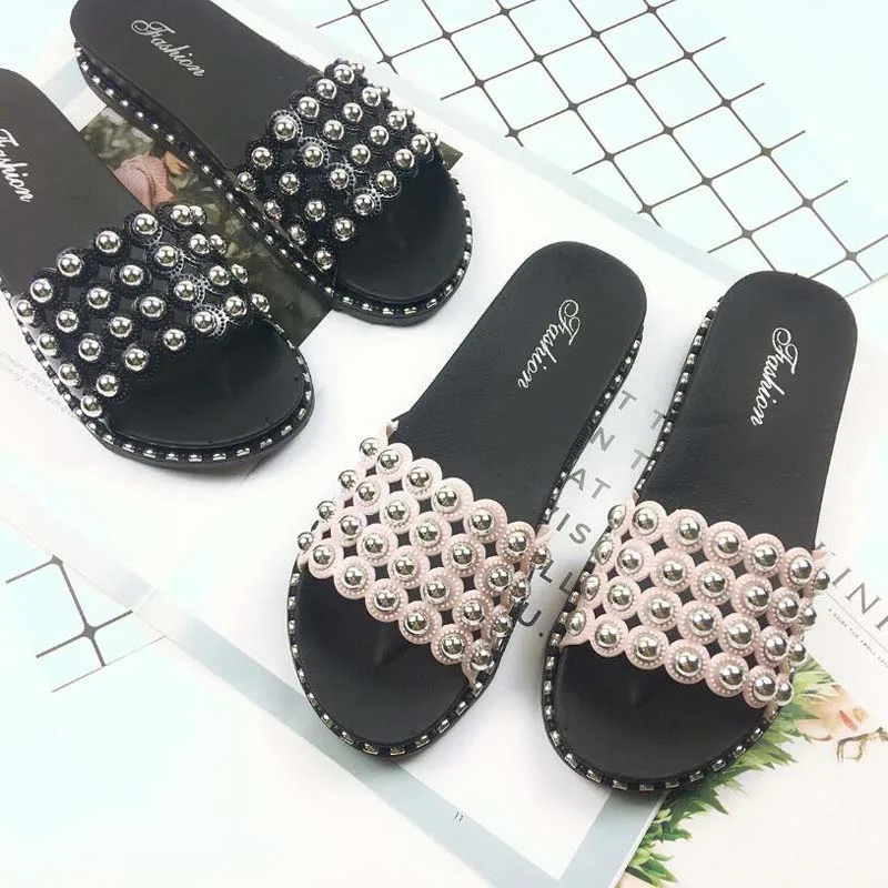 Шлепанцы женские на танкетке модные сандалии с перфорацией открытым носком