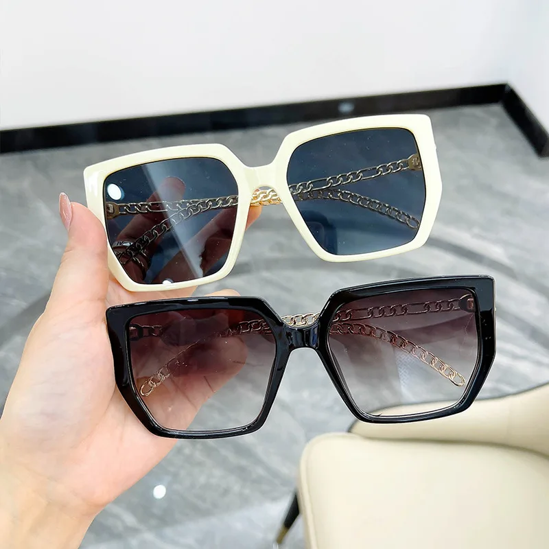 

Солнцезащитные очки в винтажном стиле для мужчин и женщин, зеркальные Классические Солнечные, в квадратной металлической оправе, в ретро ст...