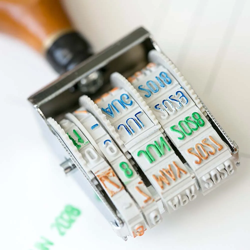 

1Pcs Date Stamps For Scrapbooking Rubber Dater Stamps Wooden Metal Words and Date Stamps Wheel Stamp DIY