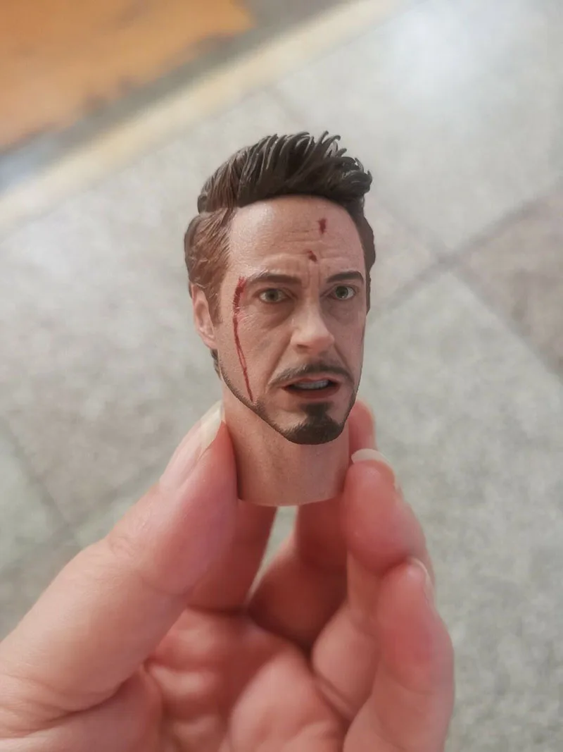 

1/6 Tony Stark Injured Head Sculpt Robert Downey Jr. Bleeding Head Carving Fit 12'' Man Action Figure Body for Fans Gift