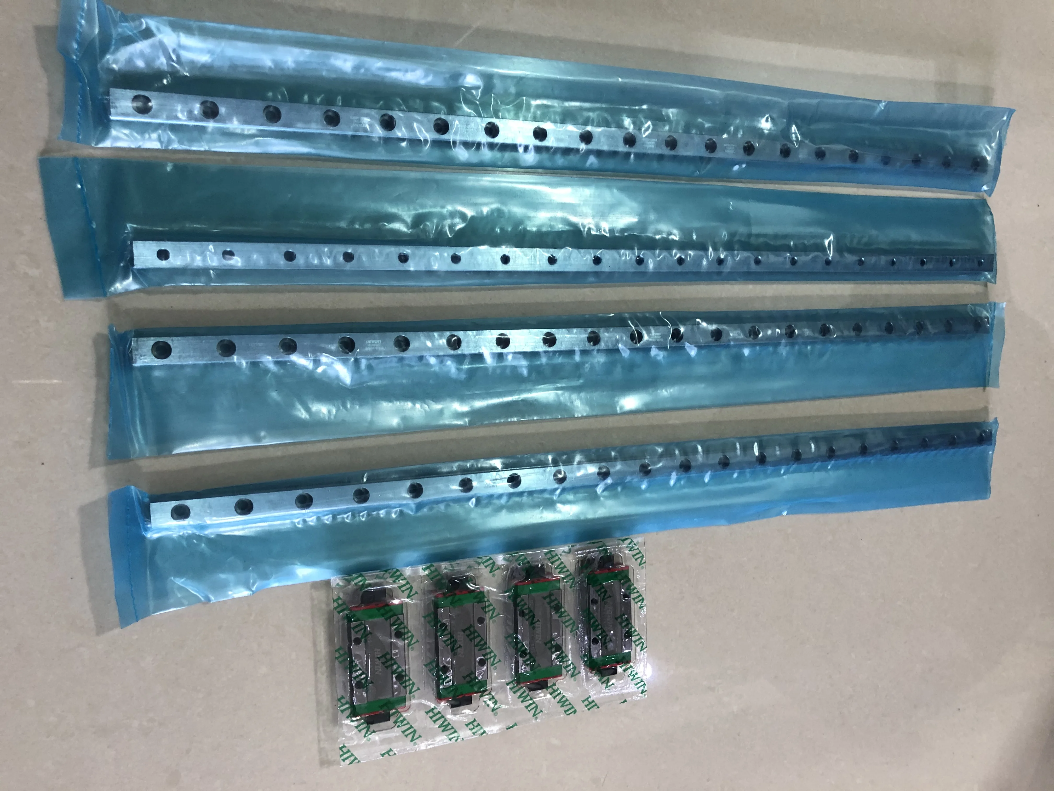 

3 , MGNR12-550mm 2 . MGNR12-600mm 4 . MGN12H 3 . MGN12C