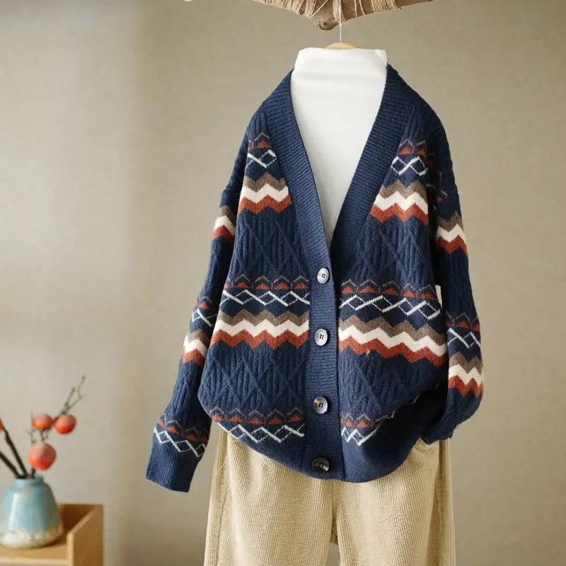 

Autumn And Winter New Fashion Simple Top Knitted Cardigan Women Long-sleeved V-neck Color-block Sweater Casual All-match