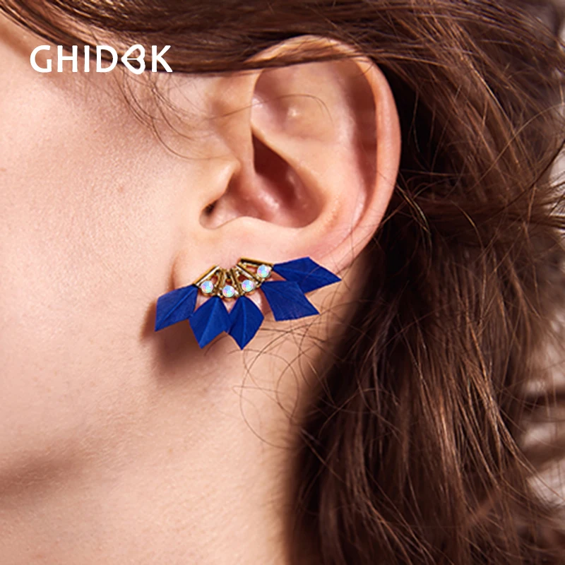 GHIDBK веерообразные этнические серьги-гвоздики с перьями для женщин 6 видов цветов