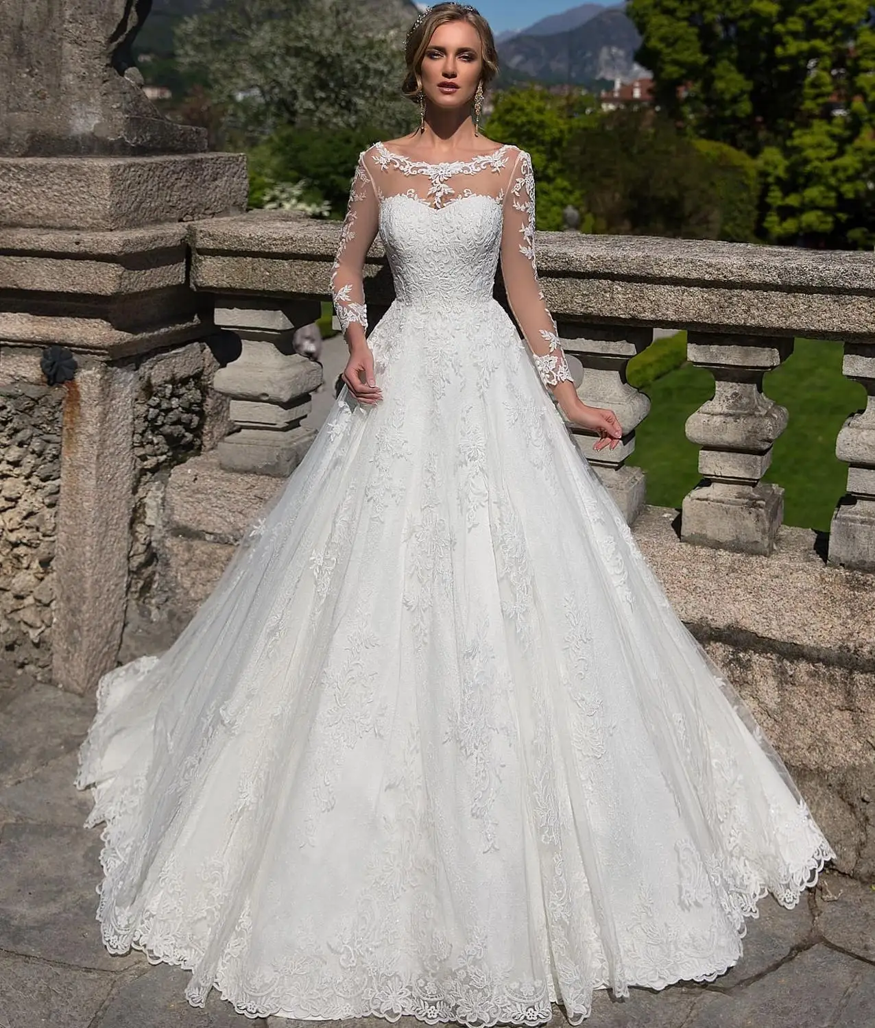 Свадебное платье с открытой спиной кружевное свадебное длинным рукавом бальное