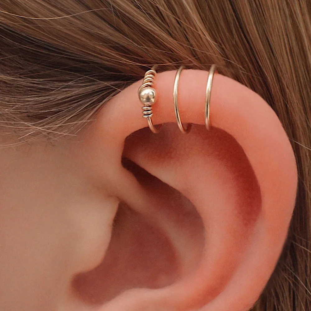 Серьги-клипсы ручной работы с бусинами и тонкой проволокой | Украшения