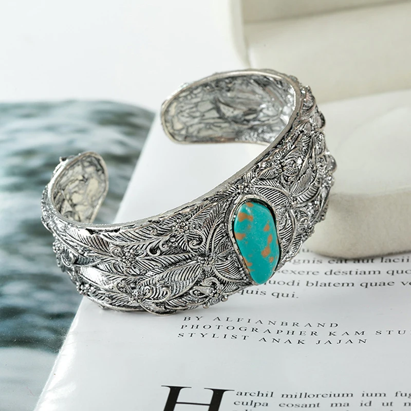 

New Jewelry New Woman Jewelry Vintage Ethnic Style Carved Flower Bracelet Opening Adjustable Bracelet