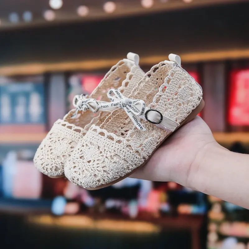 Детская плетеная обувь модная мягкая дышащая на плоской подошве с широкими