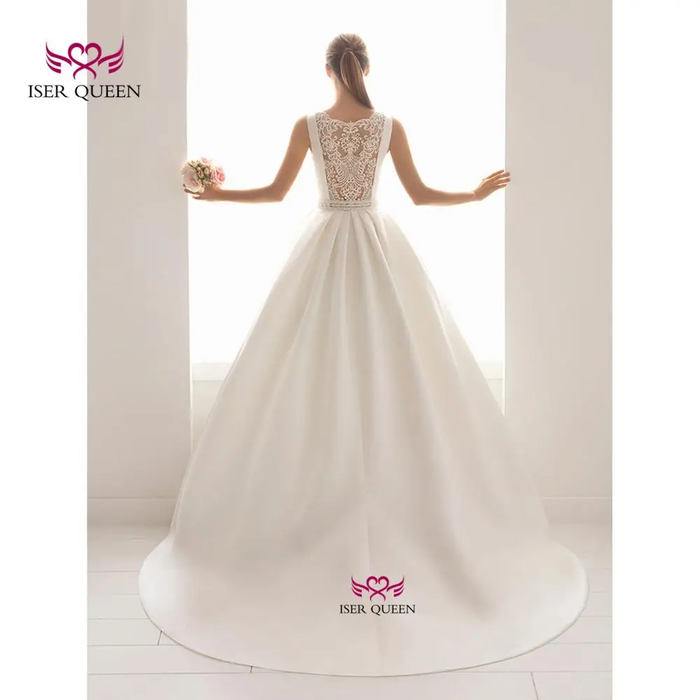 

Lustrous Satin Pure White Simple Bride Dresses Sleeveless Delicate Embroidery Wedding Dress vestido de gala noche w0552