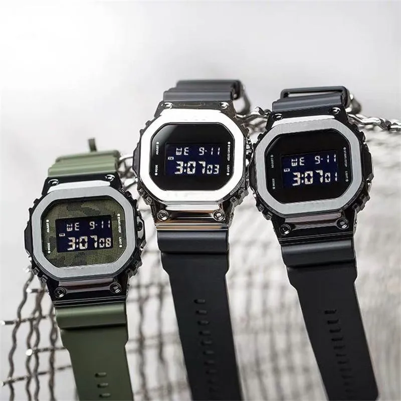 

Мужские кварцевые цифровые спортивные часы DW5600, высококачественные квадратные камуфляжные водонепроницаемые металлические часы с мировы...