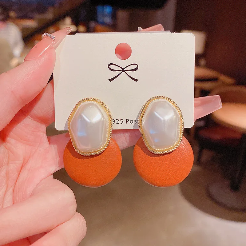 

2021 New Trendy Geometric Stud Earrings For Women Fashion 925 Silver Needle Leather Pearl Earring Girls Wedding Jewelry Gifts