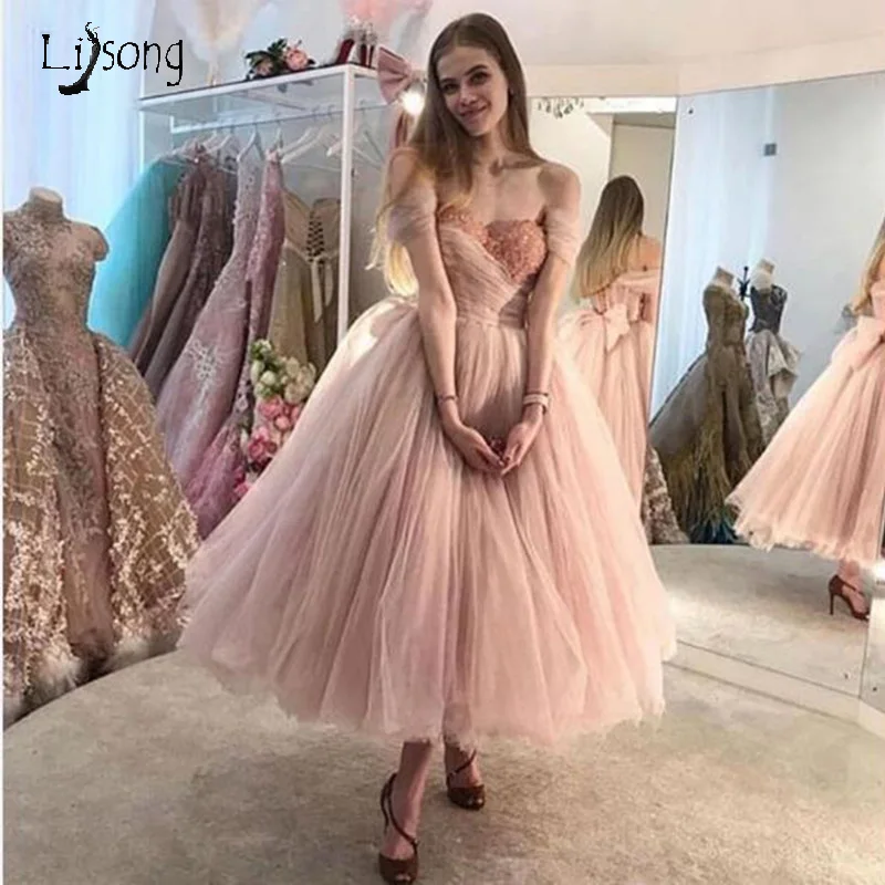 Модное Вечернее Платье трапециевидной формы с открытыми плечами пышное розовое