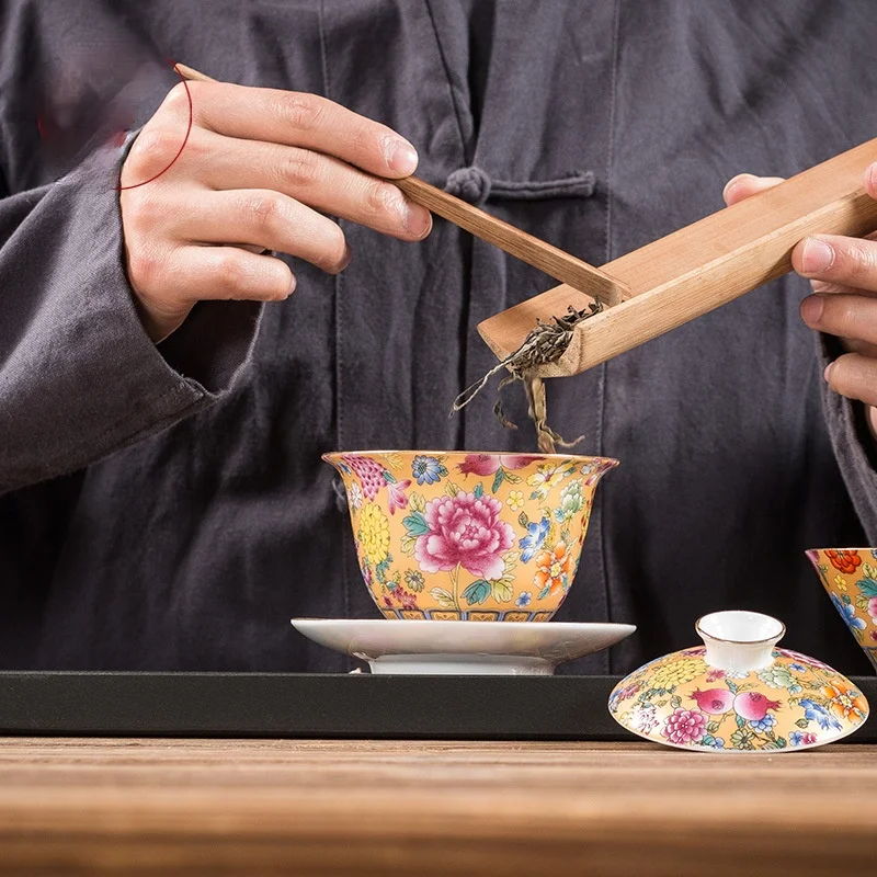 

Sancai Gaiwan Handmade Kung Fu Tea Cups Ceramic Hand-painted Tea Tureen Tea Set Office Tea Bowl with Saucer
