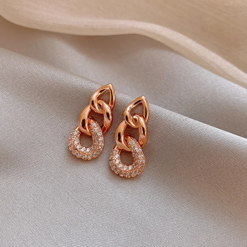 

Fashion All-Match New Ear Buckle Temperament Sweet and Delicate Earrings