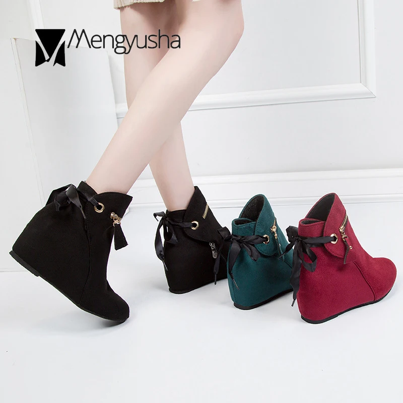 Ботинки Челси на танкетке увеличивающие рост Дизайнерские ботинки с круглым