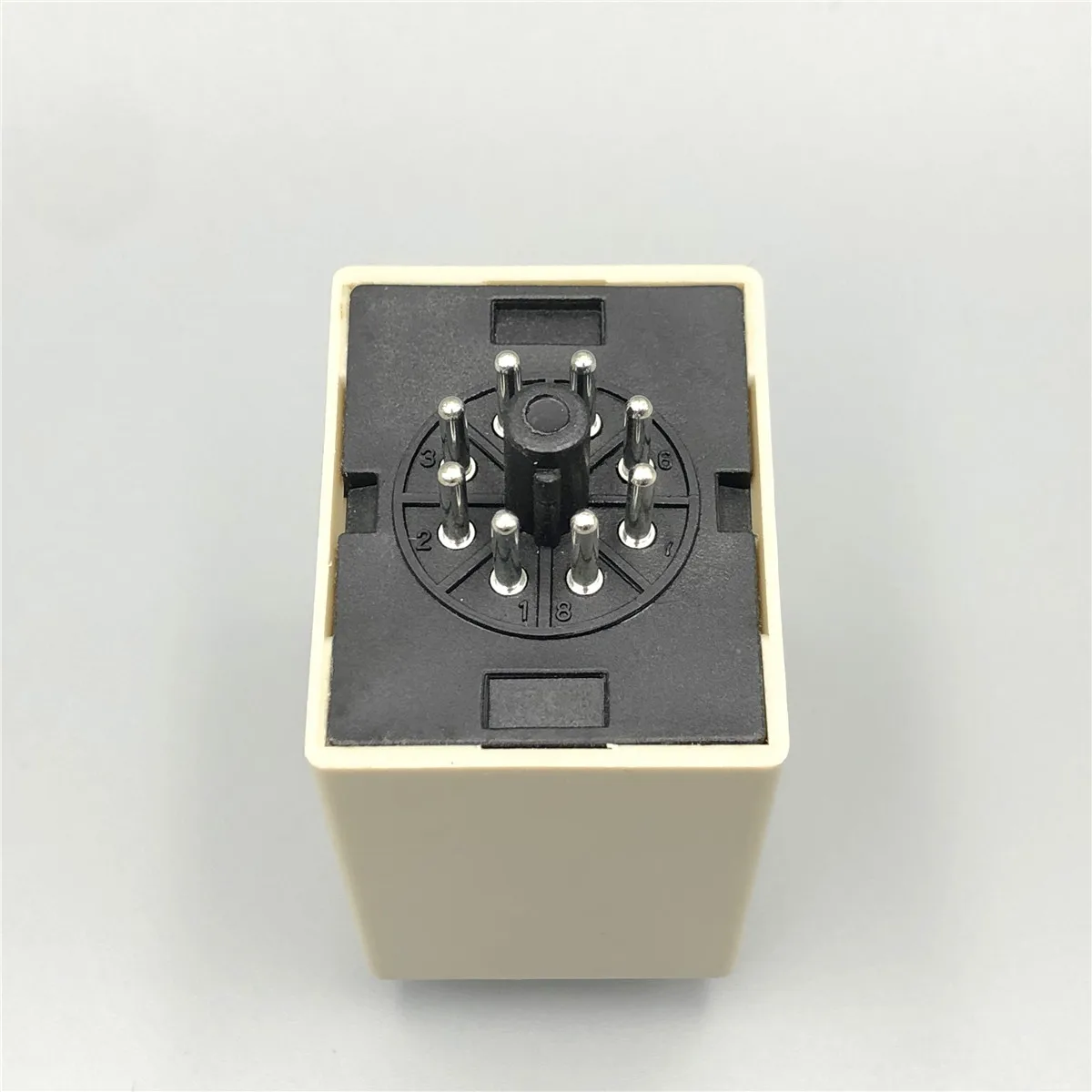 2sets Time Relay AH3-3 12VDC 10S 30S 60S 3M Power On Delay Timer 10S/30S/60S/180S Seconds Knob Control with PF083A Socket Base |