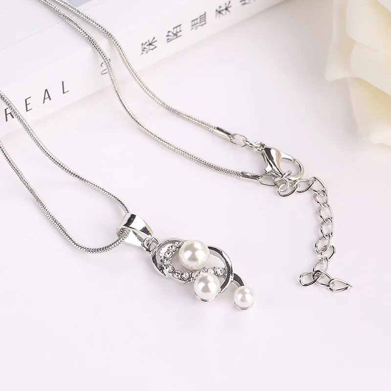 Набор из ожерелья и серег с кристаллами в форме сердца | Украшения аксессуары