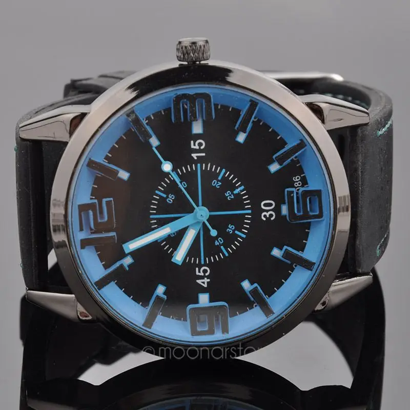 

NEW Men Watches Quartz Watch with Rubber Strap Band Wristwatch for Men's Watch