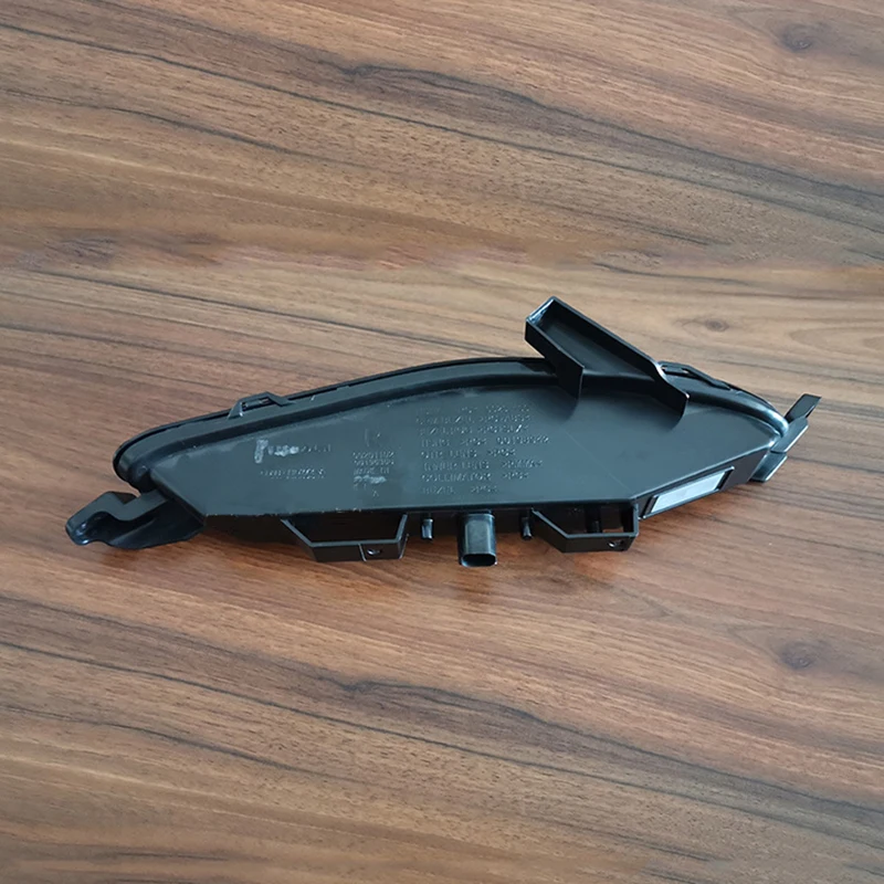 

Auto Left Right Side False Bumper Fog Lamp Glossy Trim for Lincoln Continental 2017 2018 2019 2020 GD9Z-13200-D GD9Z-13200-B