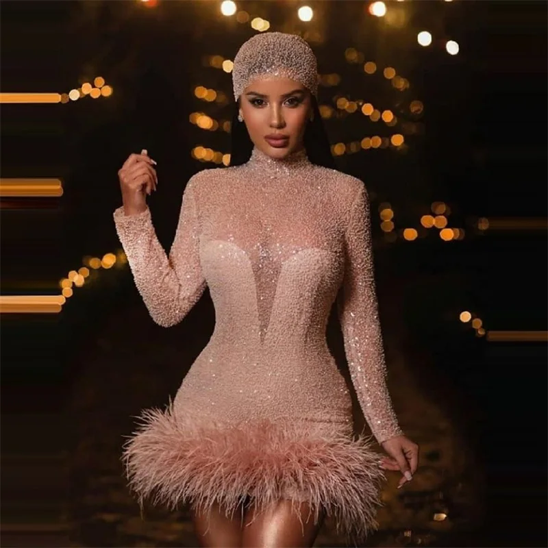 

Пикантное платье с перьями для выпускного вечера с высоким воротником и блестками с длинными рукавами индивидуальный пошив Minni вечернее платье длиной выше колена