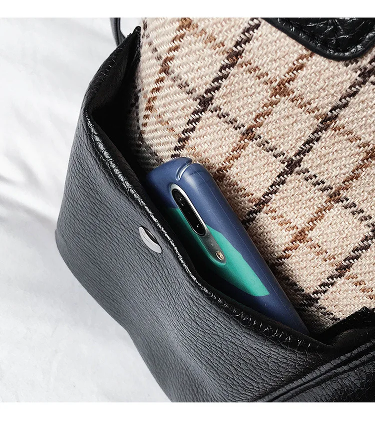 2019 new wool plaid pillow bag English wind double large capacity shoulder diagonal portable women's | Багаж и сумки