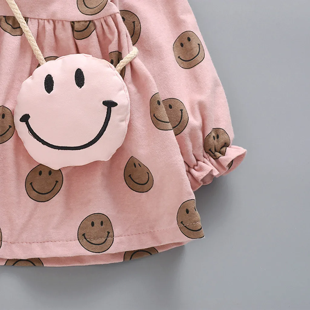 Утепленное модное платье принцессы со смайликом и длинными рукавами для