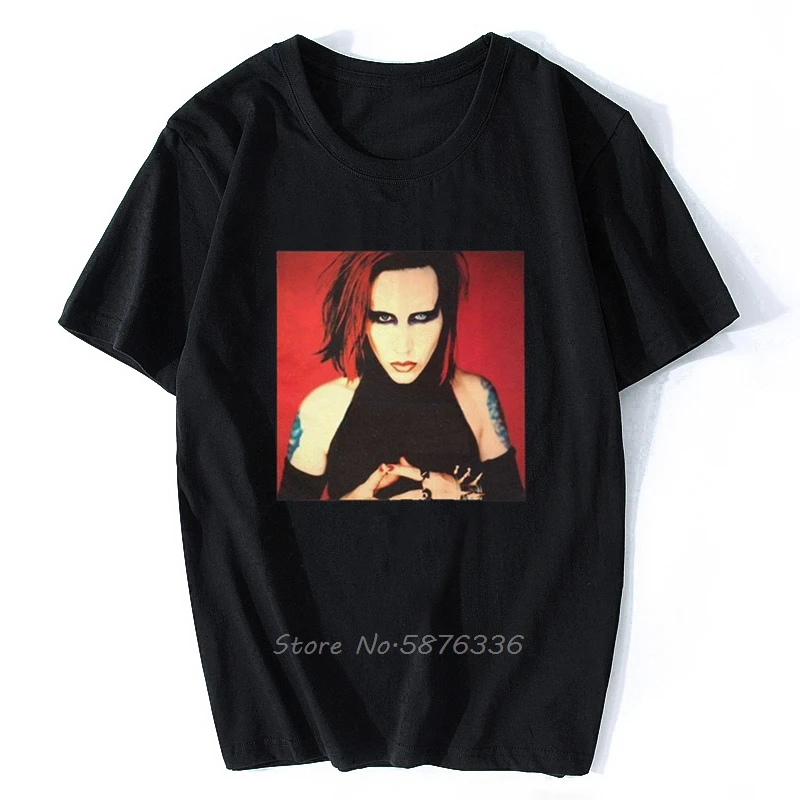 Футболка мужская с коротким рукавом круглым вырезом и графическим принтом |