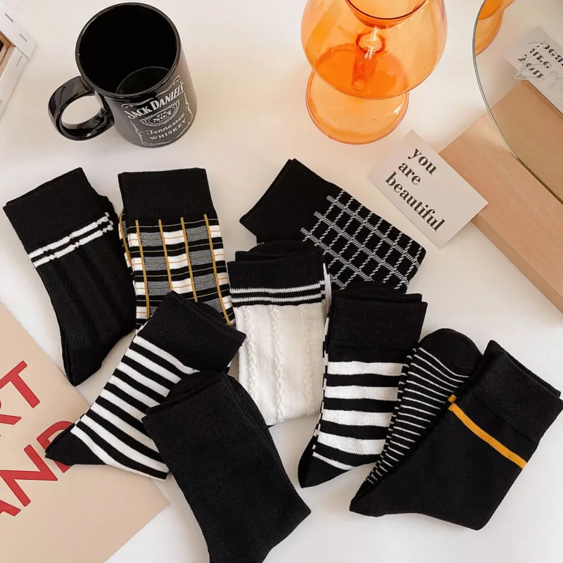 

SP&CITY 3pairs Classic Black Cotton Short Socks Striped Street Wear Cool Unisex Socks Simple Breathable Patterned Funny Sock Art