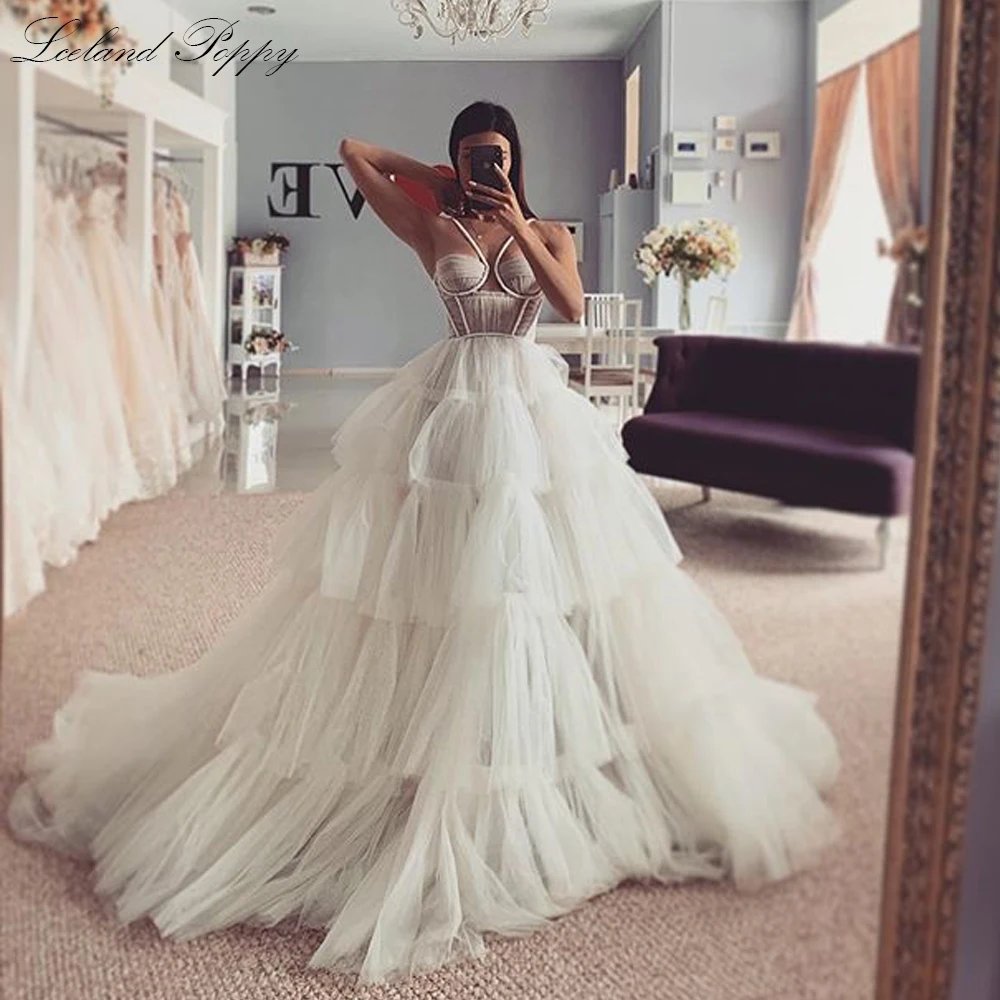 

Lceland Poppy A-line Pleated Tulle Wedding Dresses 2021 vestido de noiva Tiered Floor Length Sleeveless Bridal Gowns Corset Back