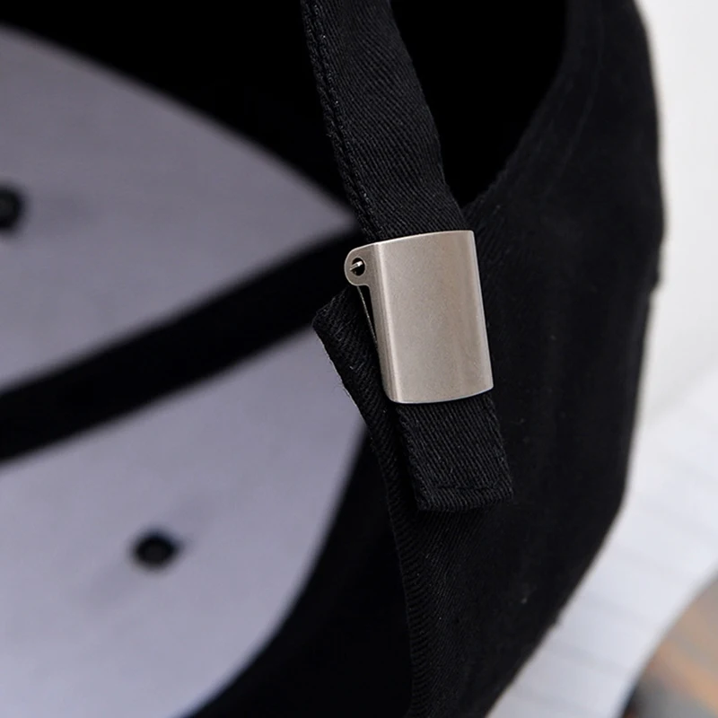 

2020 Women Summer Hats Symmetrical Flower Embroidery Built-in insulation Knitted Hats Femme Baseball Cap Adjustable