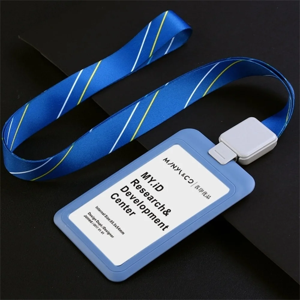 

Clear Credit Card Holder Plastic Name Badge Infermiera Accessory