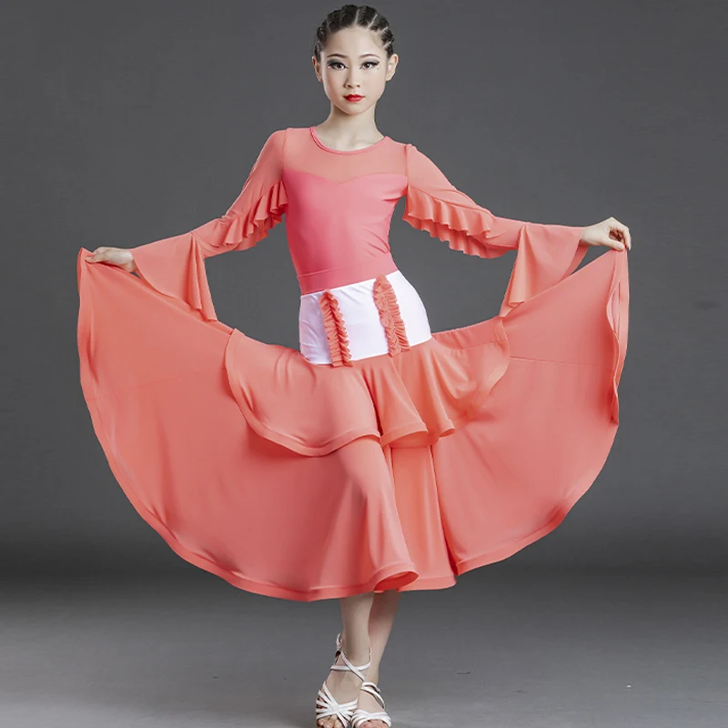 

Платье для латиноамериканских танцев с оборками и длинной юбкой