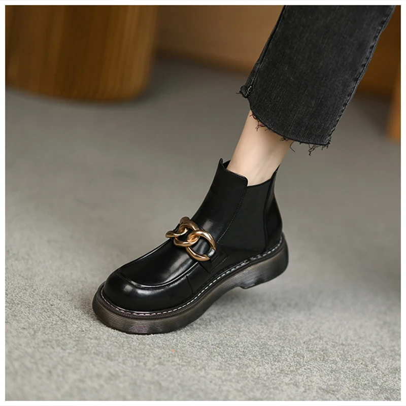 Женские ботинки челси женские из натуральной кожи с металлической цепочкой и