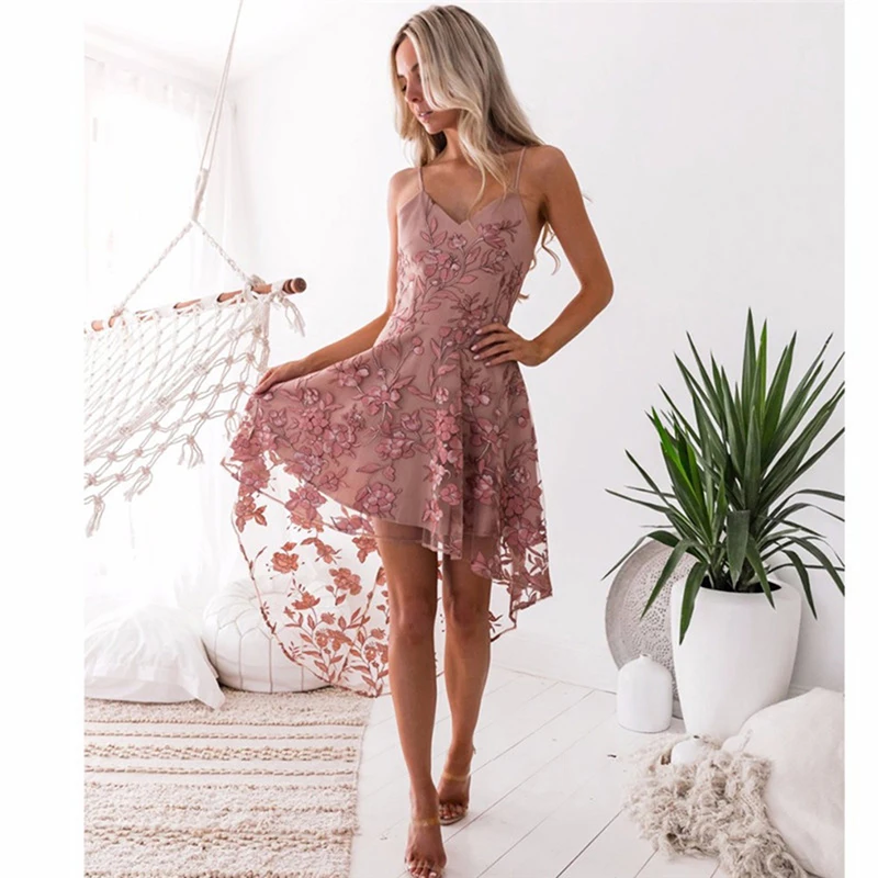

Summer 2021 Sleeveless Deep V-Neck Women Dress Sexy Print Spagheitti Strap Lace Dress Sling Irregular Lace Stitching Party Dress
