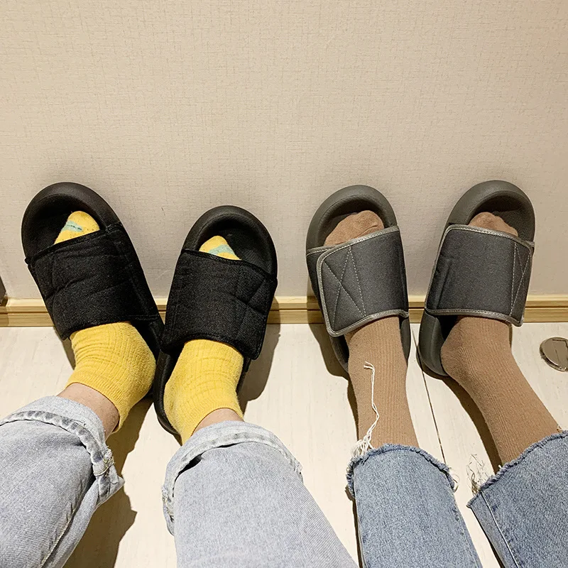 

New Sports Slippers Men's Summer Home Indoor Comfortable and Breathable Fashion Trendy Style Men's Slippers Shoes