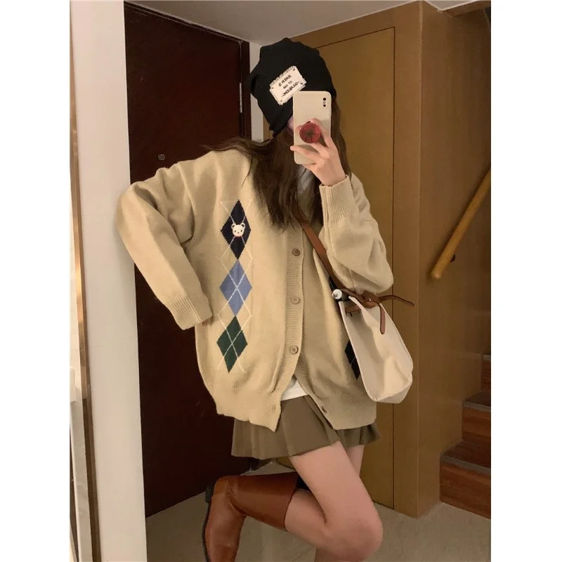 

Knitted Cardigan Coat for Women Autumn Loose Outer Wear Embroidery Design Sense Online Red Lazy Sweater Fashion