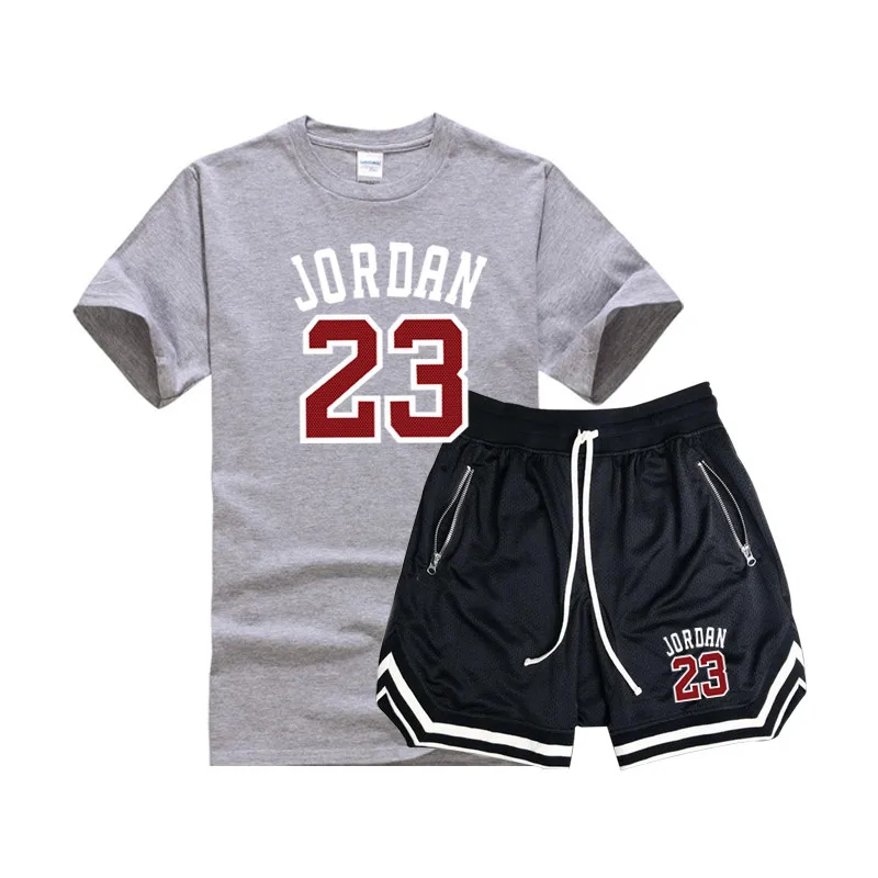 Спортивный костюм мужской из 2 предметов брендовая футболка и шорты