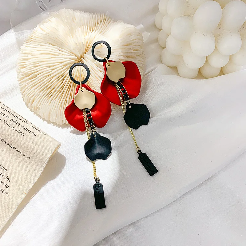 

Korean Rose Red Green Flower Petal Dangle Earrings For Women Retro Super Fairy Long Tassel Earrings Beach Vacation Girl Jewelry
