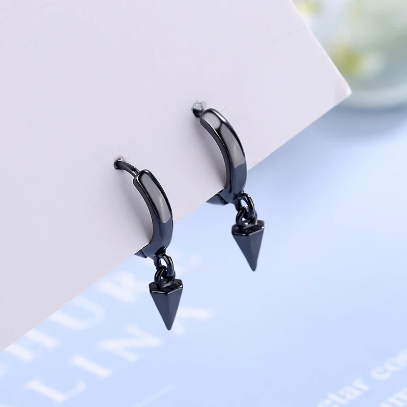 

New Fashion Simple Style Small Hoop Earrings Black/White Tiny Huggies With Cone Pendants Charming Mini Female Piercing Earring