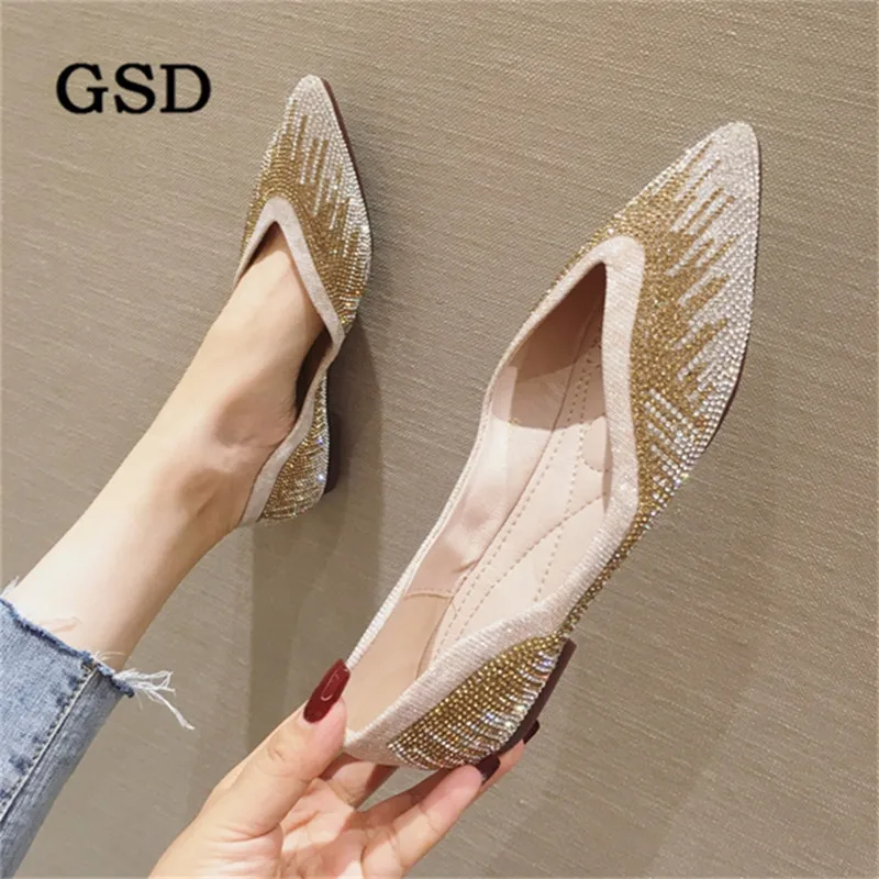 Новинка модные женские туфли на плоской подошве стразы с закрытым острым носком
