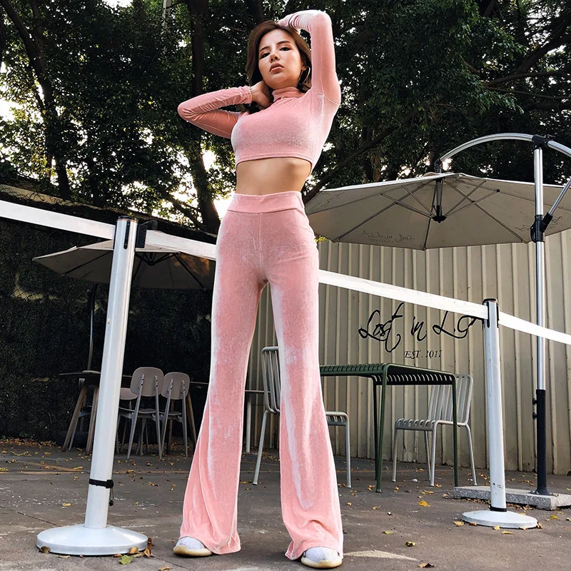 

Sweatshirt Two Piece Set Women Turtleneck Crop Top and Flare Long Pants Sweat Suits Autum Winter Pink Black Sportswear Outfits