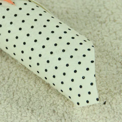 Полиэфирная акриловая войлочная ткань в горошек толщиной 1 мм 30 см x на лист 20