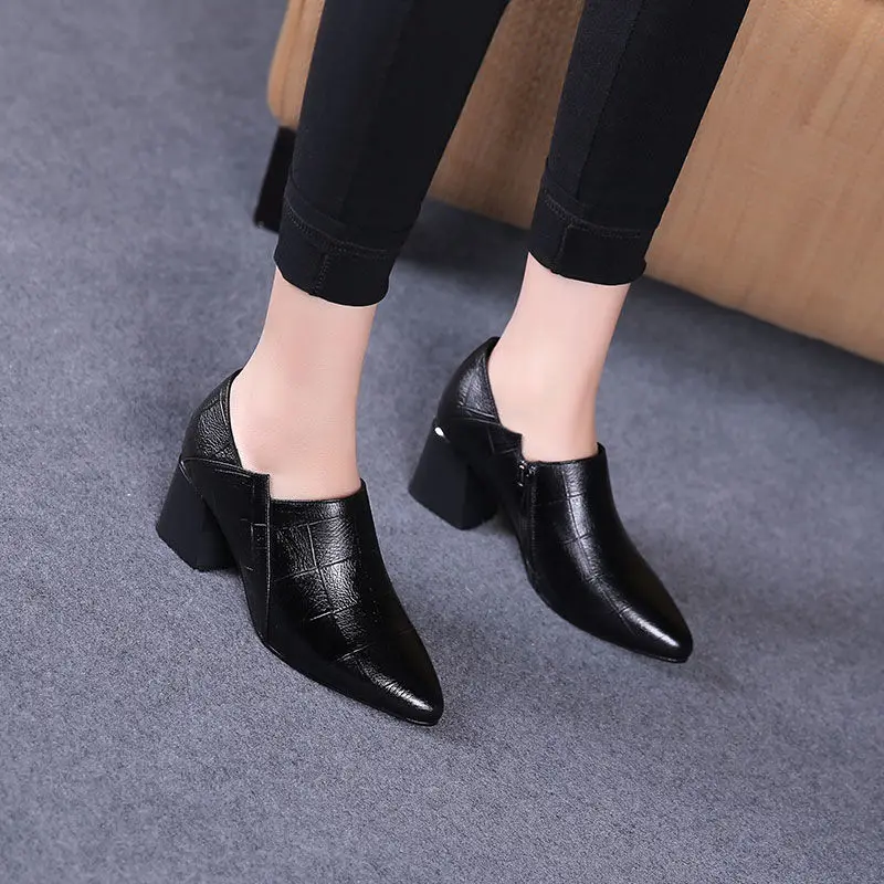 

Pointed toe Mid Heels Women 2020 Autumn Single Shoes Woman Soft PU leather Shoe Square Heel Female Korea Style Side Zip Black
